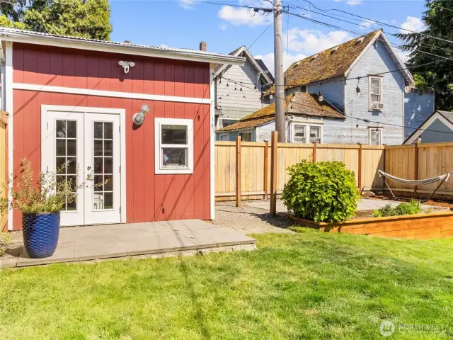 Detached studio/storage building