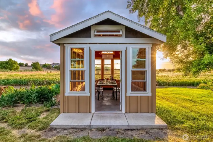 Glasshouse w/ductless HVAC