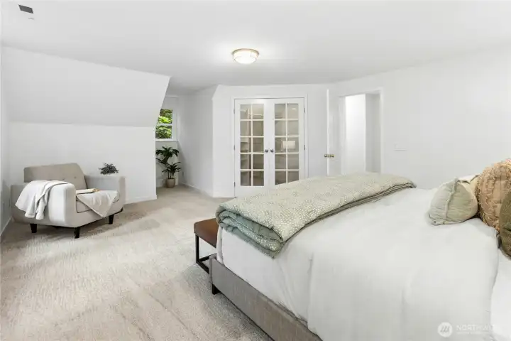 Large walk-in closet with new carpet on stairs and entire 2nd level!