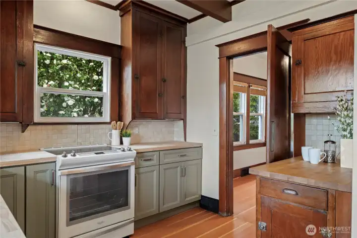 Beautifully remodeled kitchen