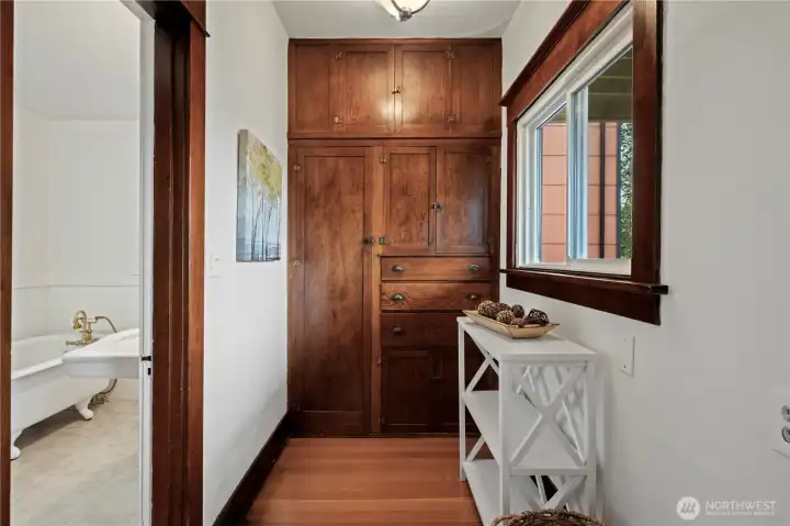 Original pantry built-in's
