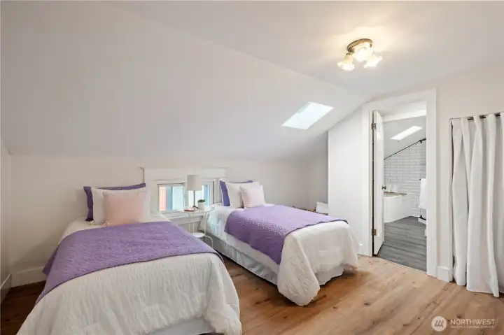 Second bedroom