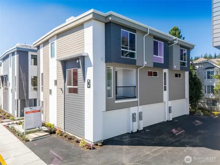 At Donati, there a four great floor plans to chose from, each with 3 bedrooms. All have A/C, modern finishes, and a garage with electric vehicle charging.