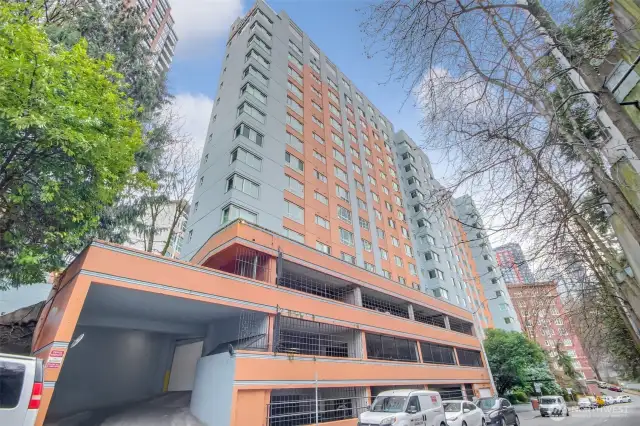 Great location near Convention Center & all that Seattle has to offer.