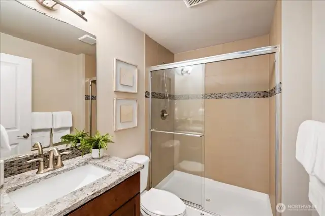 Main floor 3/4 bath