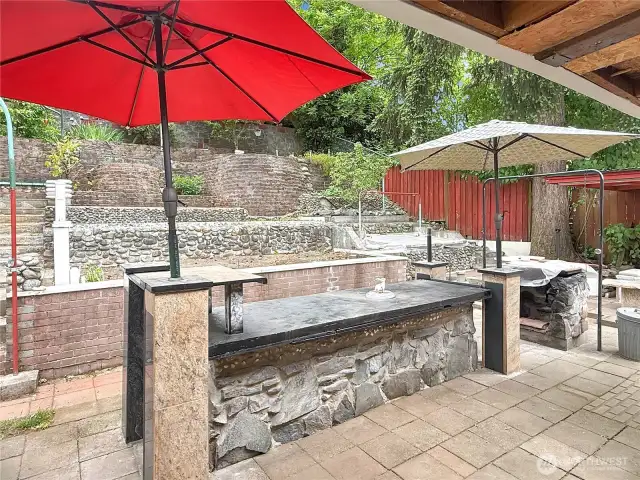Outdoor entertaining space.