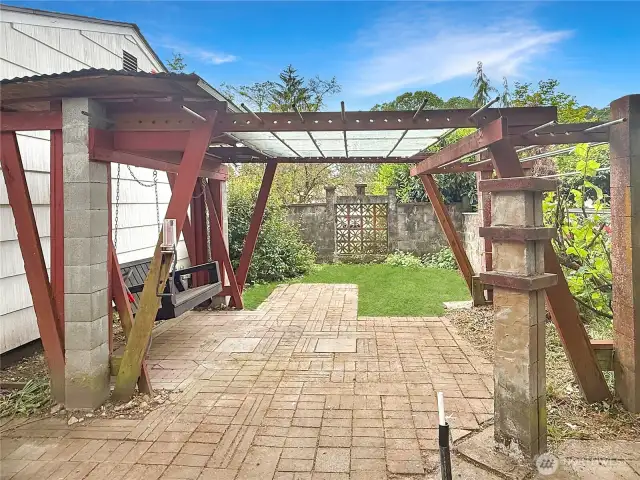 Other side of the yard.