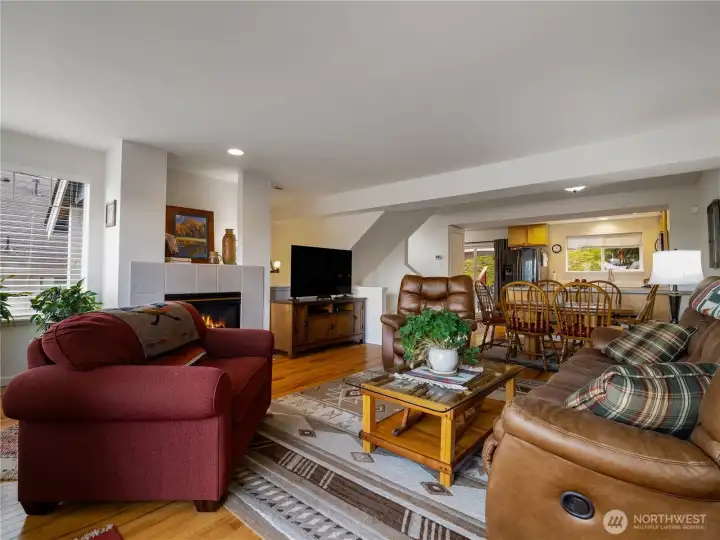 You have great visibility in all directions with this open floor plan.