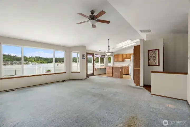 Living room to kitchen Living room to kitchen