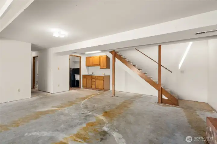 Basement to wet bar Basement to wet bar