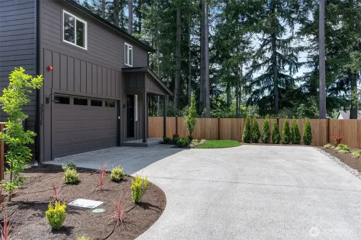 Beautiful Entrance to this lovely home.