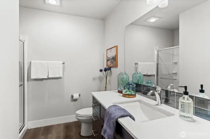 3/4 bathroom on main 3/4 bathroom on main