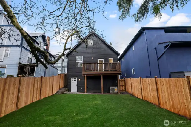 gorgeous fenced back yard
