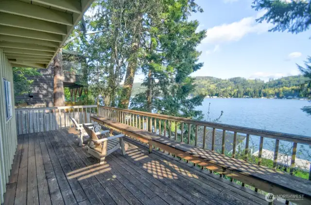 Deck for Viewing the Lake and Summer Days!