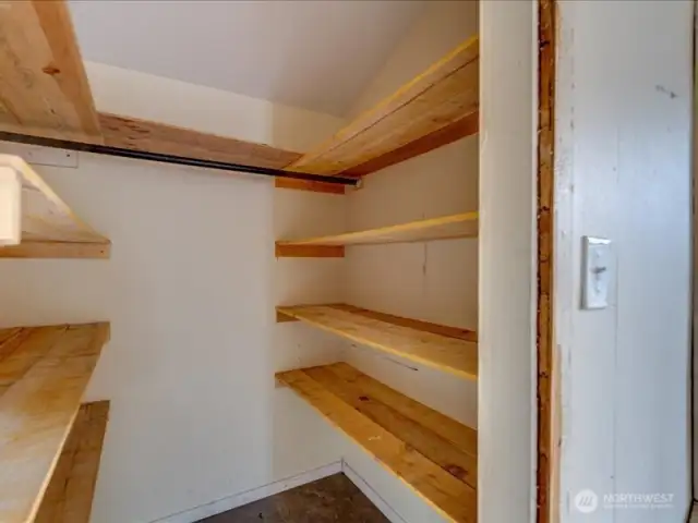Primary Bedroom Closet