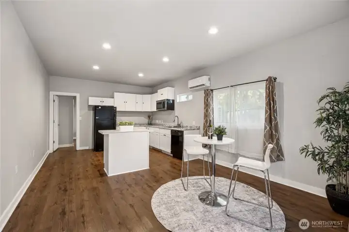 Guest room in the second structure