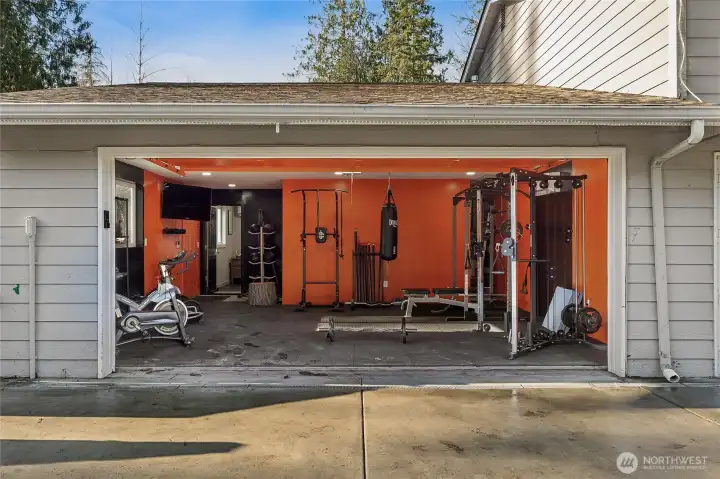 Private gym ready for you