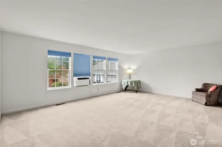 20'x15' primary bedroom