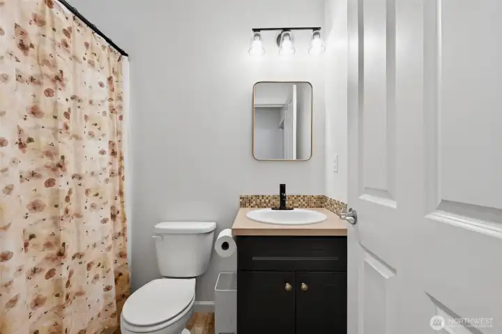 Main floor full bath