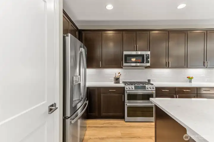 GE cafe duel fuel range dble electric oven