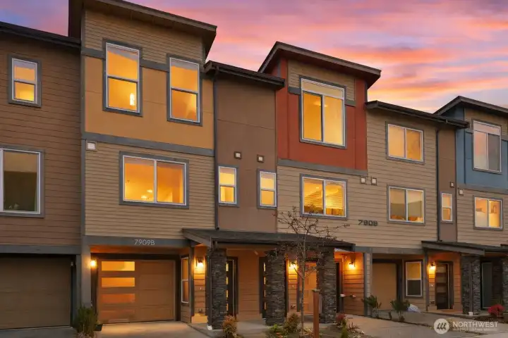 Don't miss the landscaped walking pathway accessible through the garage back-door. Convenient for pet owners