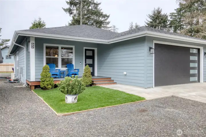 Welcome home to this meticulously maintained 3 bedroom, 1.75 bathrooms, 1337sqft 2 car garage home