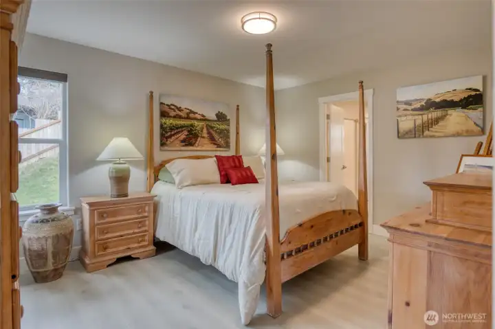 Large Primary ensuite.