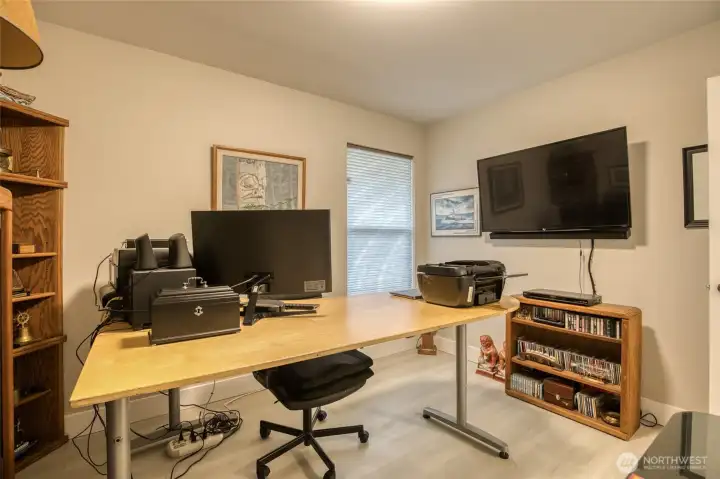 Work from home or as a 3rd bedroom