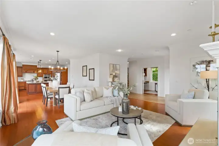 Open, Flowing Floorplan