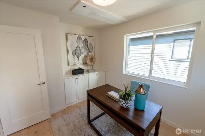 Den/Home Office