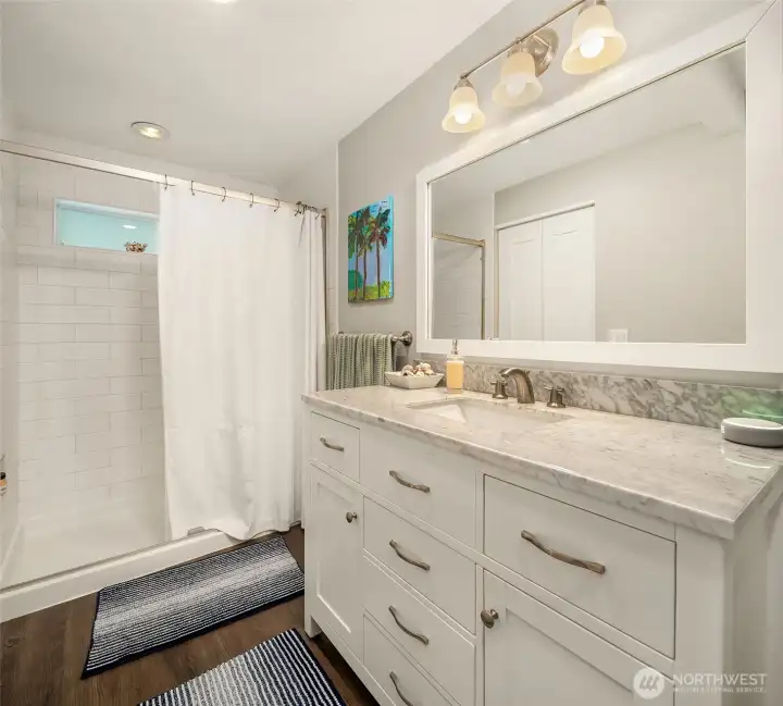 Main Floor Bath Main Floor Bath
