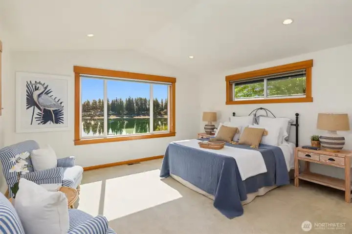 primary suite with increidble views