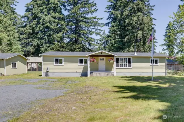 Beautiful Remodeled Home on 1.19 Acres of land.