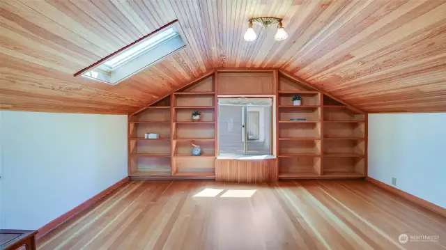 Built-In cabinets and bookshelves in Bonus Room.