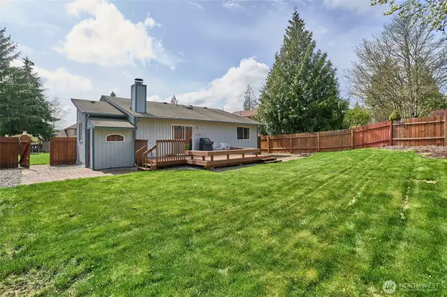 Large back yard - fully fenced. Nice back deck for entertaining.