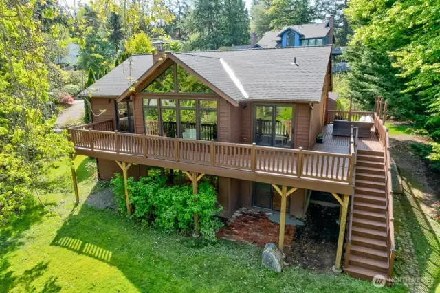 Welcome to 16522 NE 44th Way, a stunning Custom NW Contemporary Home