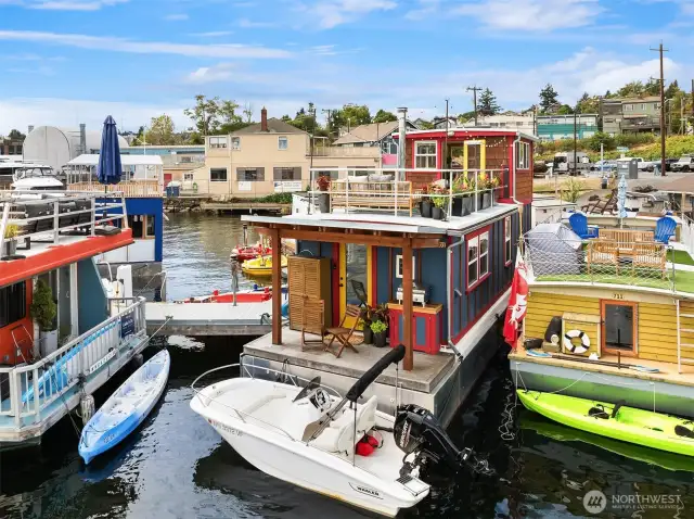 Well positioned slip offers room to moor a runabout boat for an evening cruise to dinner.