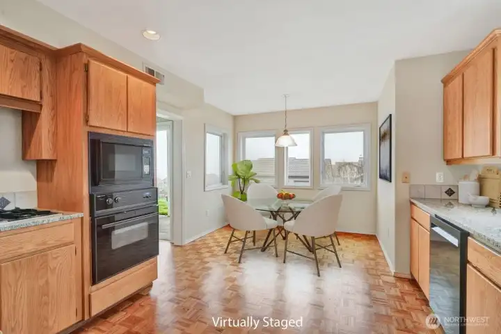 Kitchen W/Eating Area Virtual Staged