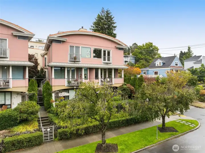 The famous pink condos on Green Lake.  What an amazing location!