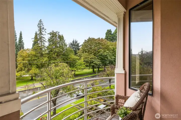 Private Balcony overlooking Green Lake
