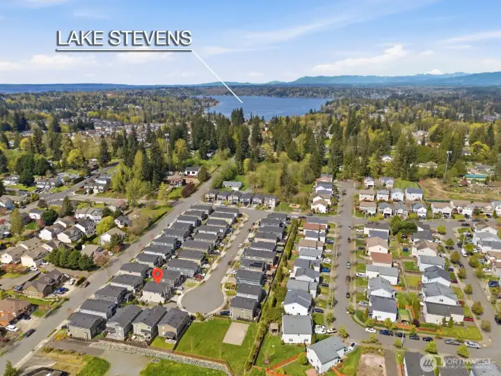 Minutes from Lake Stevens