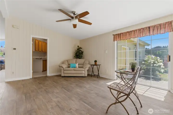 Cozy area for extra dining or living space