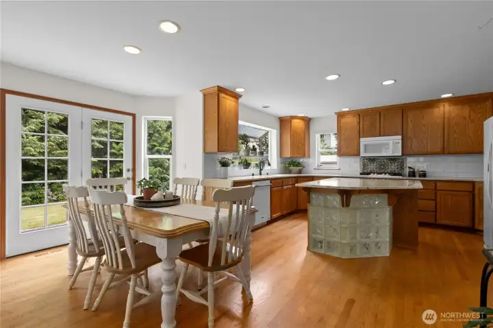 Casual dining area in kitchen