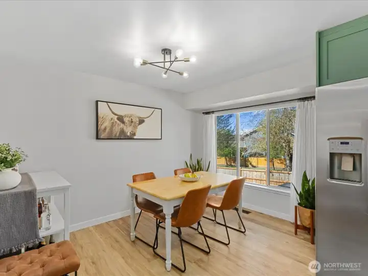 Dining area. Dining area.