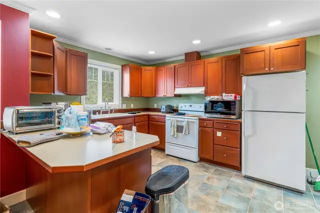 APT KITCHEN