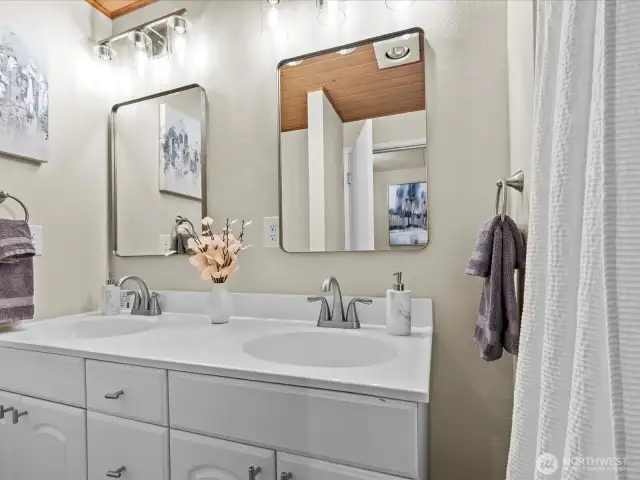 Here is a Seconded Updated Full Bathroom on the Upper Level by the Two Spacious Bedrooms.