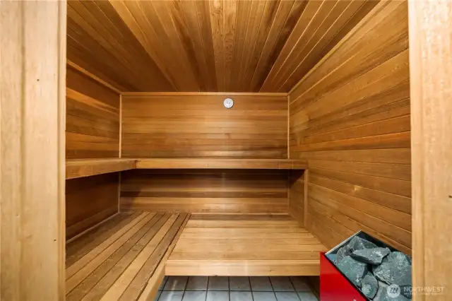 Enjoy and relax in the sauna