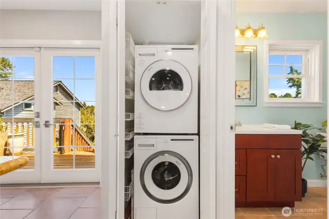 Secondary laundry off kitchen