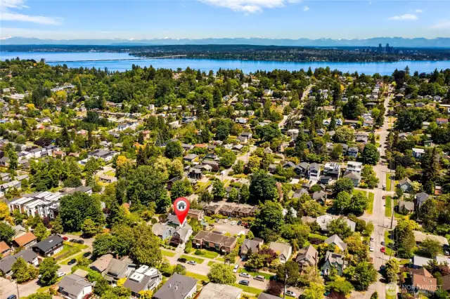 Lake Washington to the east