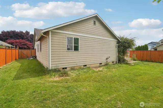 fully fenced yard